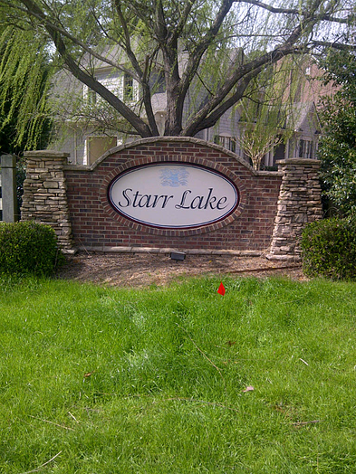 Neighborhood Entrance Sign with HDU Panel