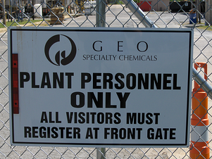 Plant Personnel Only Sign