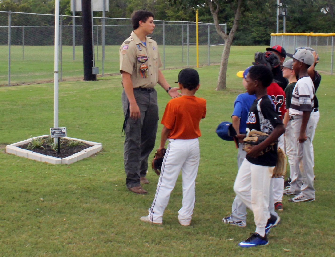 Boy_Scout_Eagle_Scout_Harris_Cast_Aluminum_6x8_Plaque_Stake_Mount_7-1.jpg