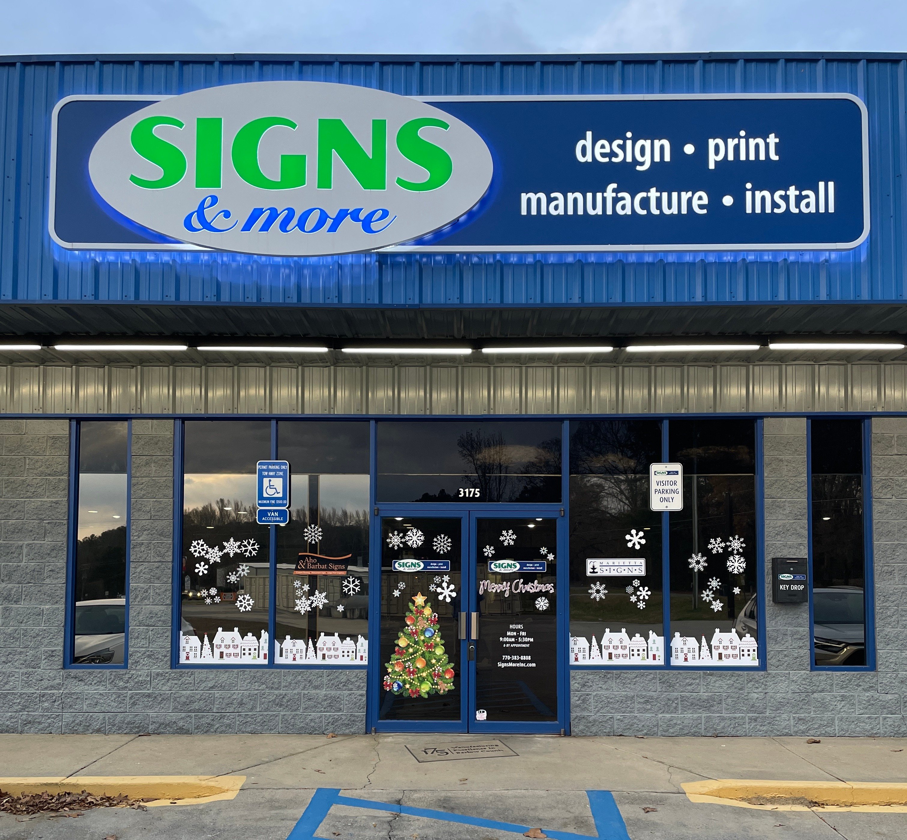 Why January Is the Perfect Time to Update Your Business Signage