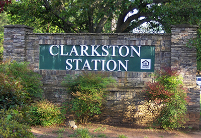 Clarkston-Station-Monument