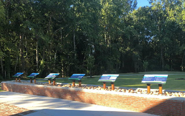 Interpretive_InformationalSigns