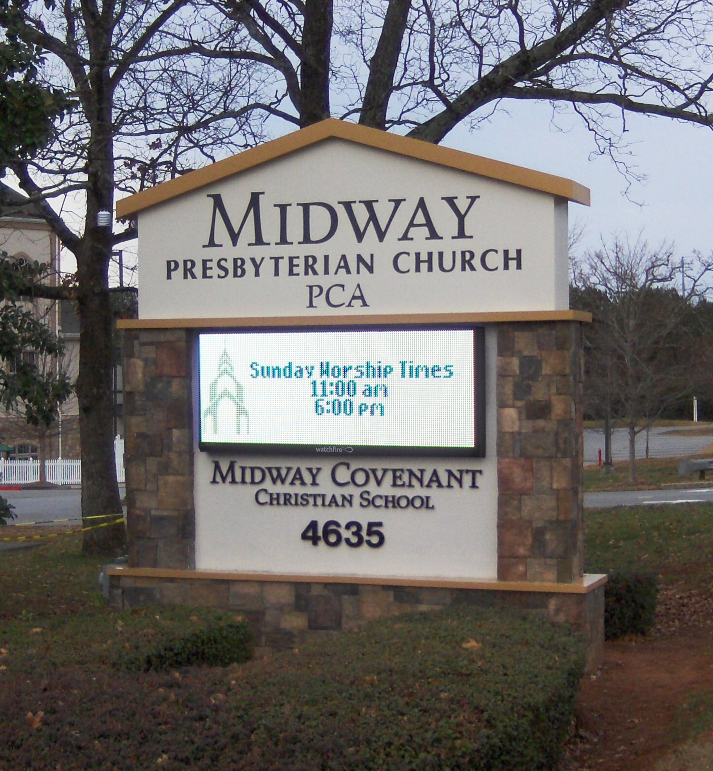 LED-Readerboard-Stone-Monument-Sign.