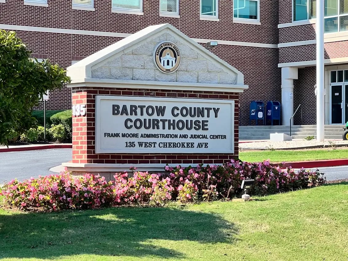 Brick and Block Courthouse Monument with Bronze Plaque