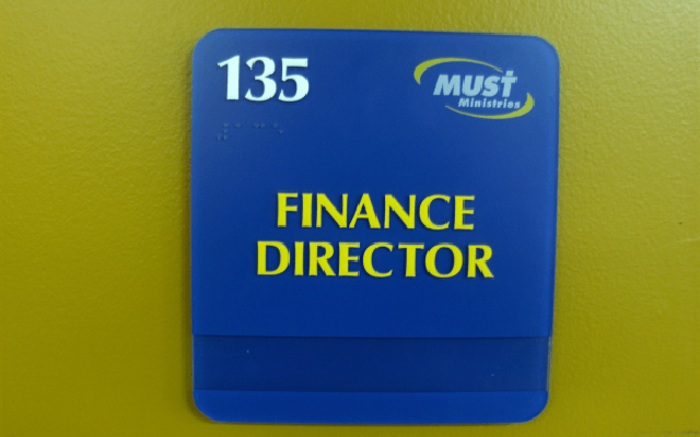 ada-room-sign-with-changeable