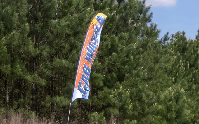 bring-in-business-with-a-custom-bowflag