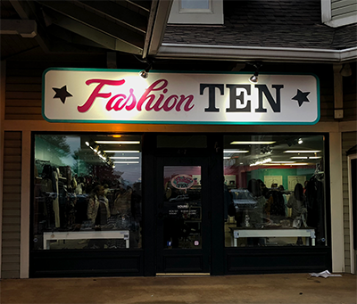 fashion-ten-retail-clothing-sign