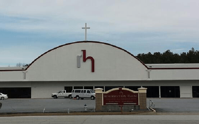 large-channel-letters-on-church-front