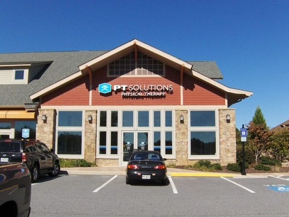 Combining Channel Letters and Logo Cabinet Signs