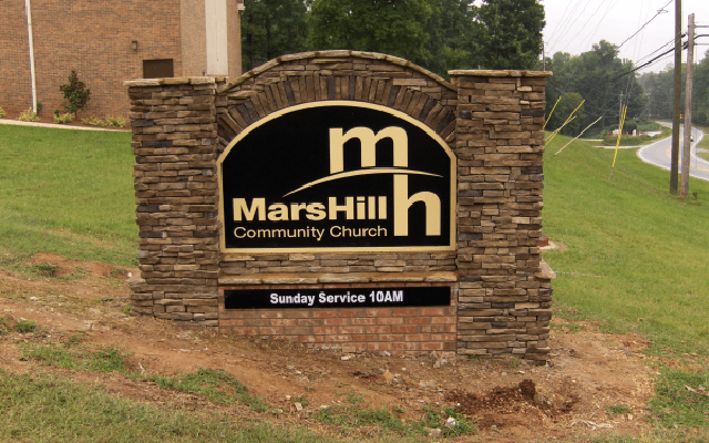 routed-painted-hdu-church-sign